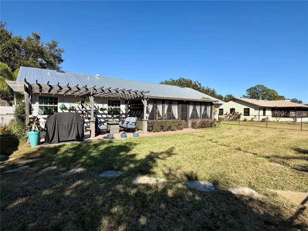 12400 S Putney Court Leesburg FL 34788