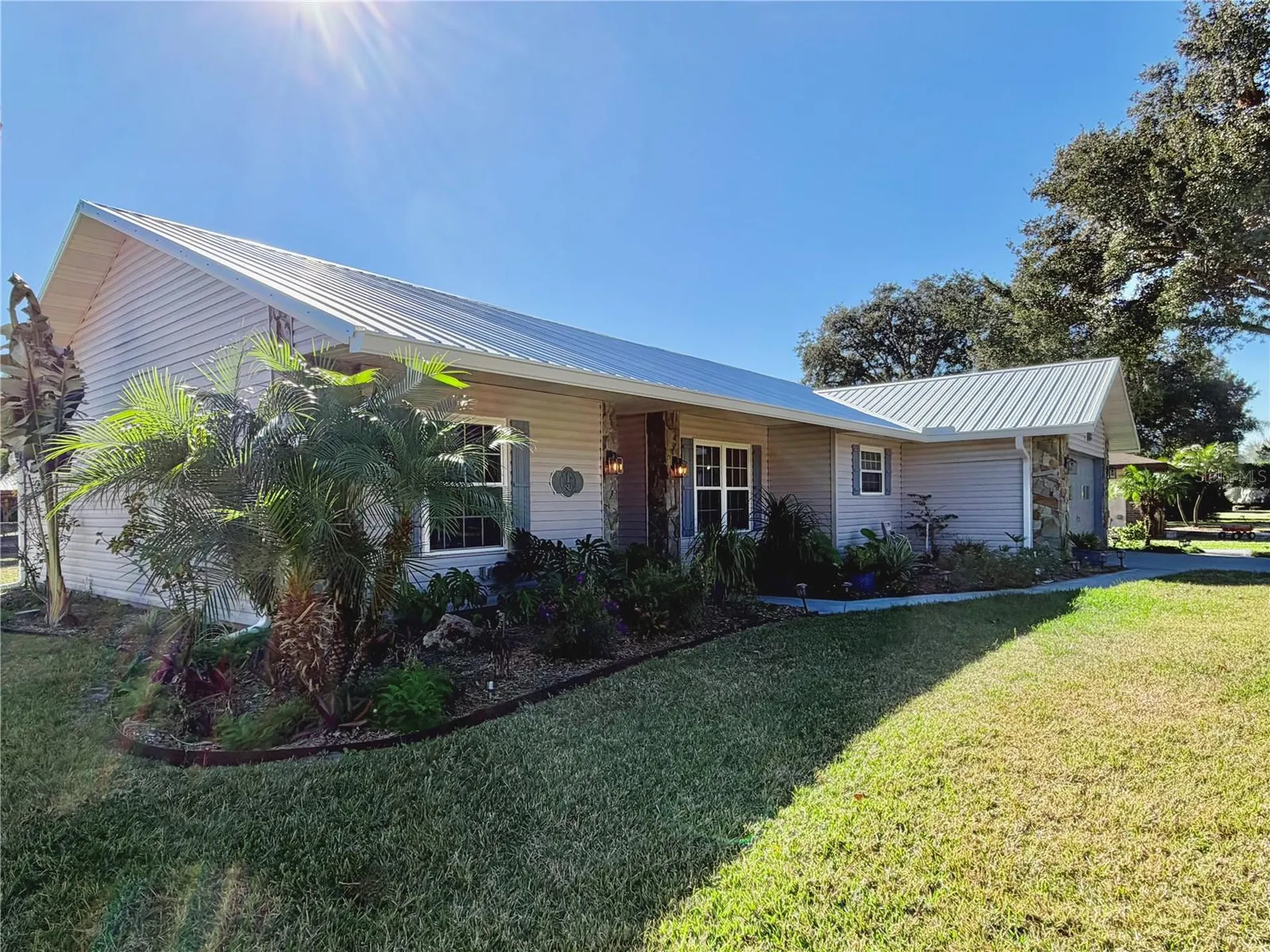 12400 S Putney Court Leesburg FL 34788