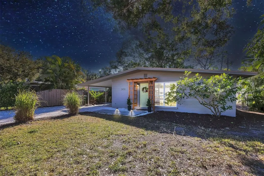 2410 Browning Street Sarasota FL 34237