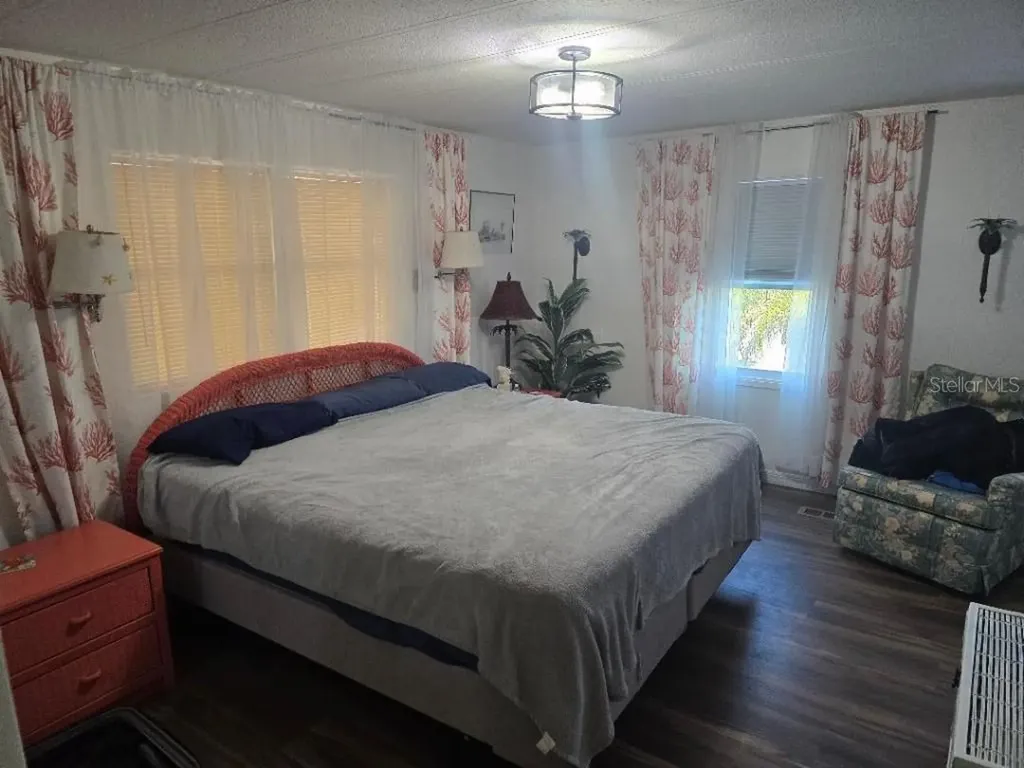 808 53rd Avenue E Bradenton FL 34203