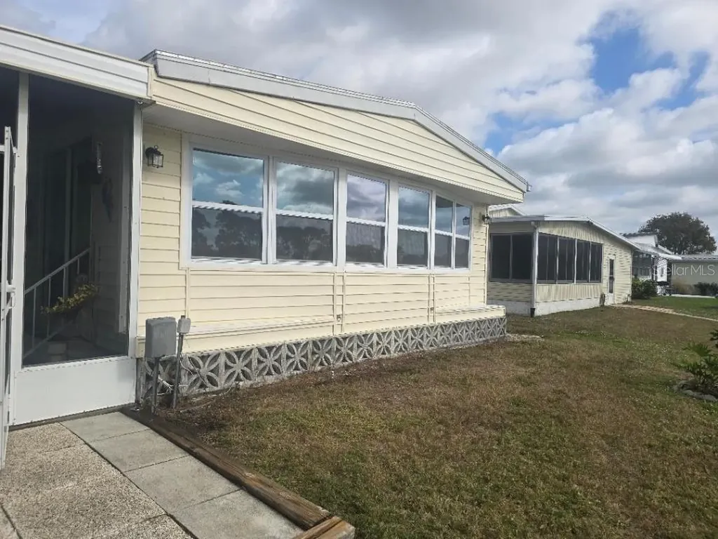 808 53rd Avenue E Bradenton FL 34203