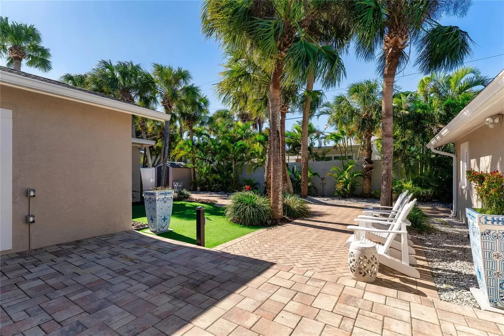 848 Mandalay Avenue Clearwater Beach FL 33767