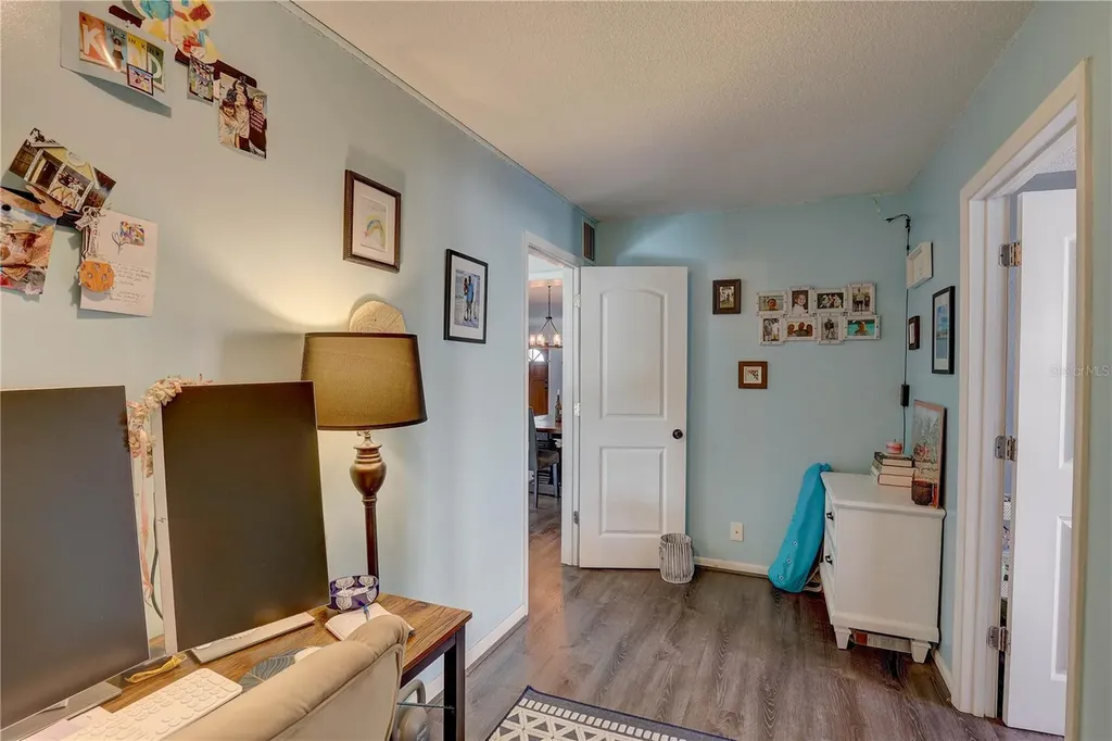 8497 137th Street Seminole FL 33776