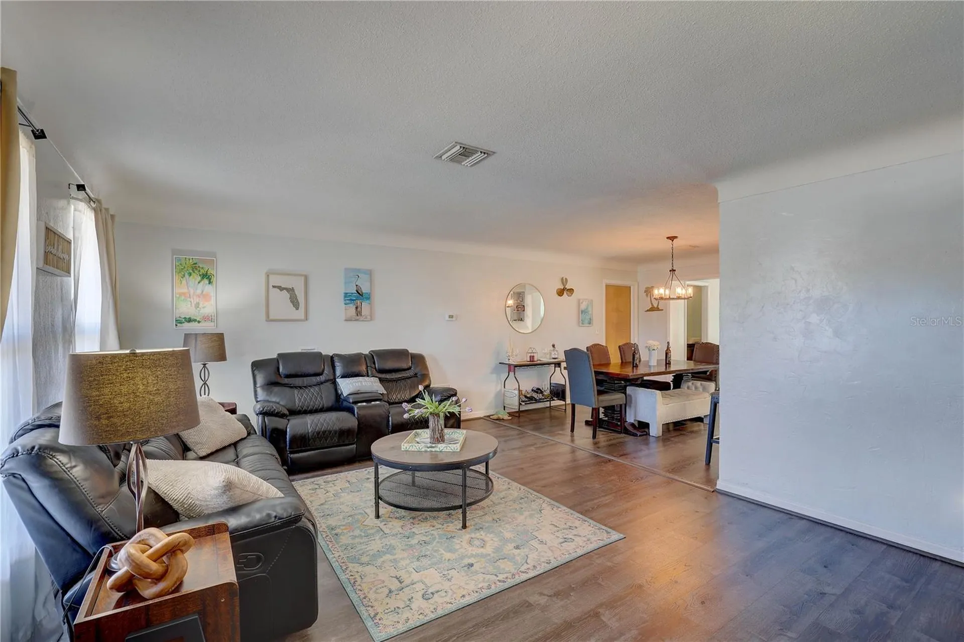 8497 137th Street Seminole FL 33776