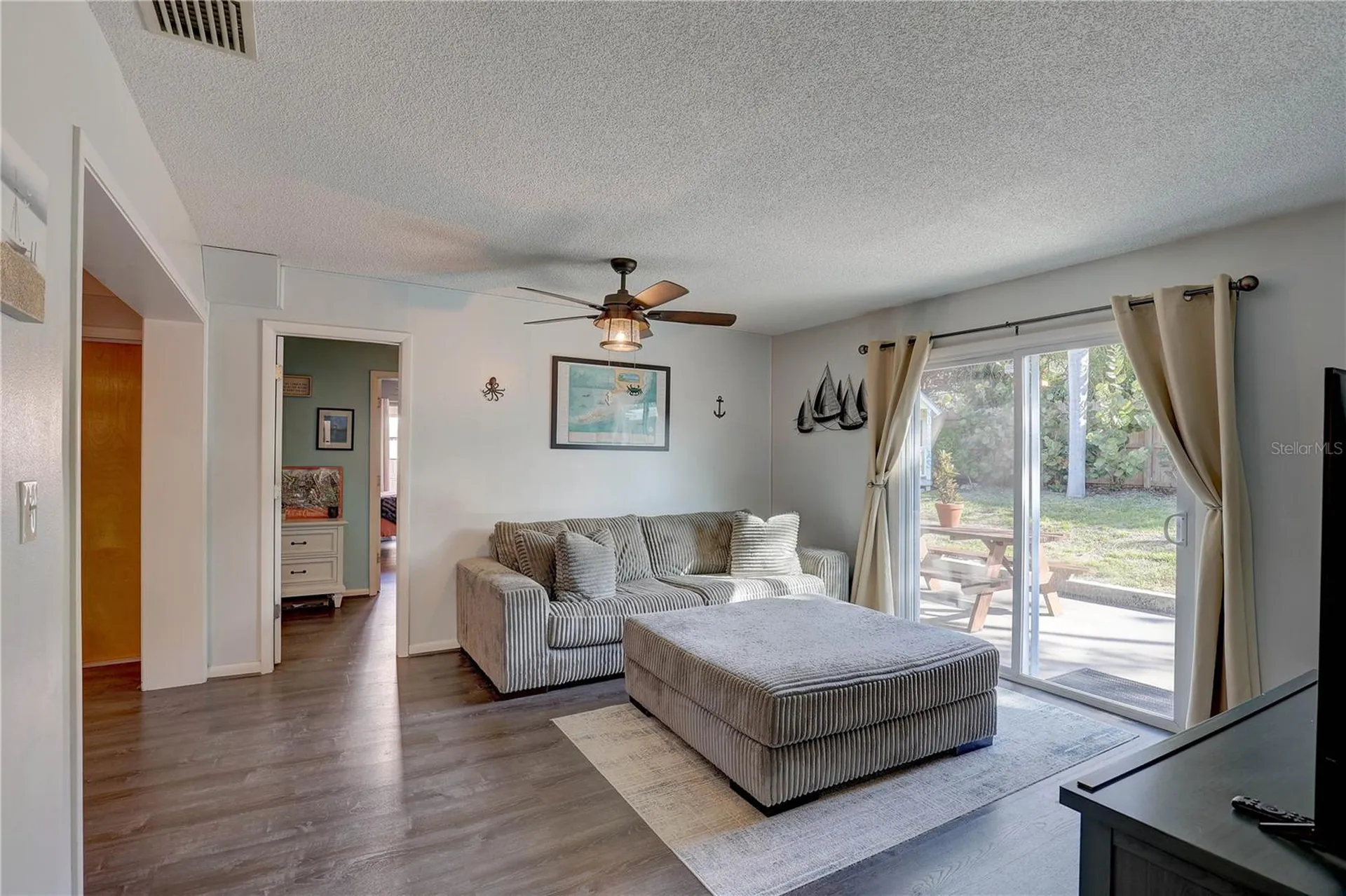8497 137th Street Seminole FL 33776