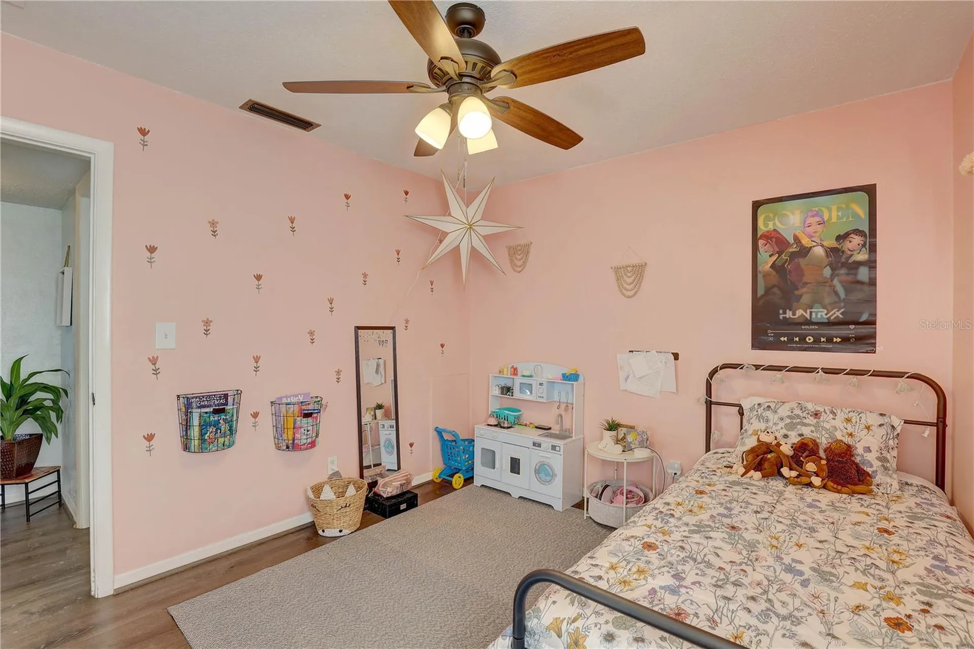 8497 137th Street Seminole FL 33776