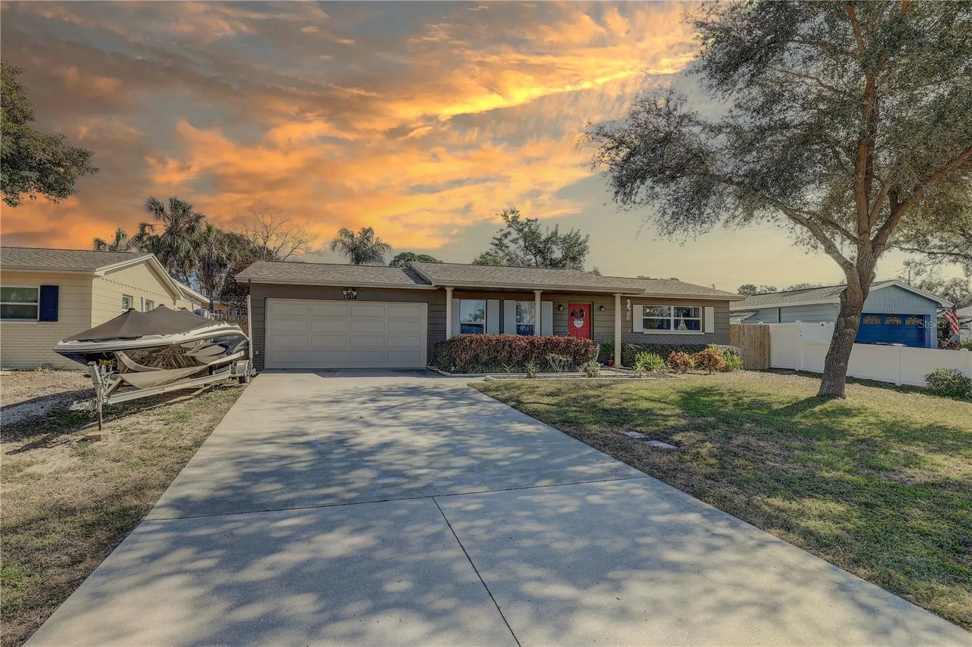 8497 137th Street Seminole FL 33776
