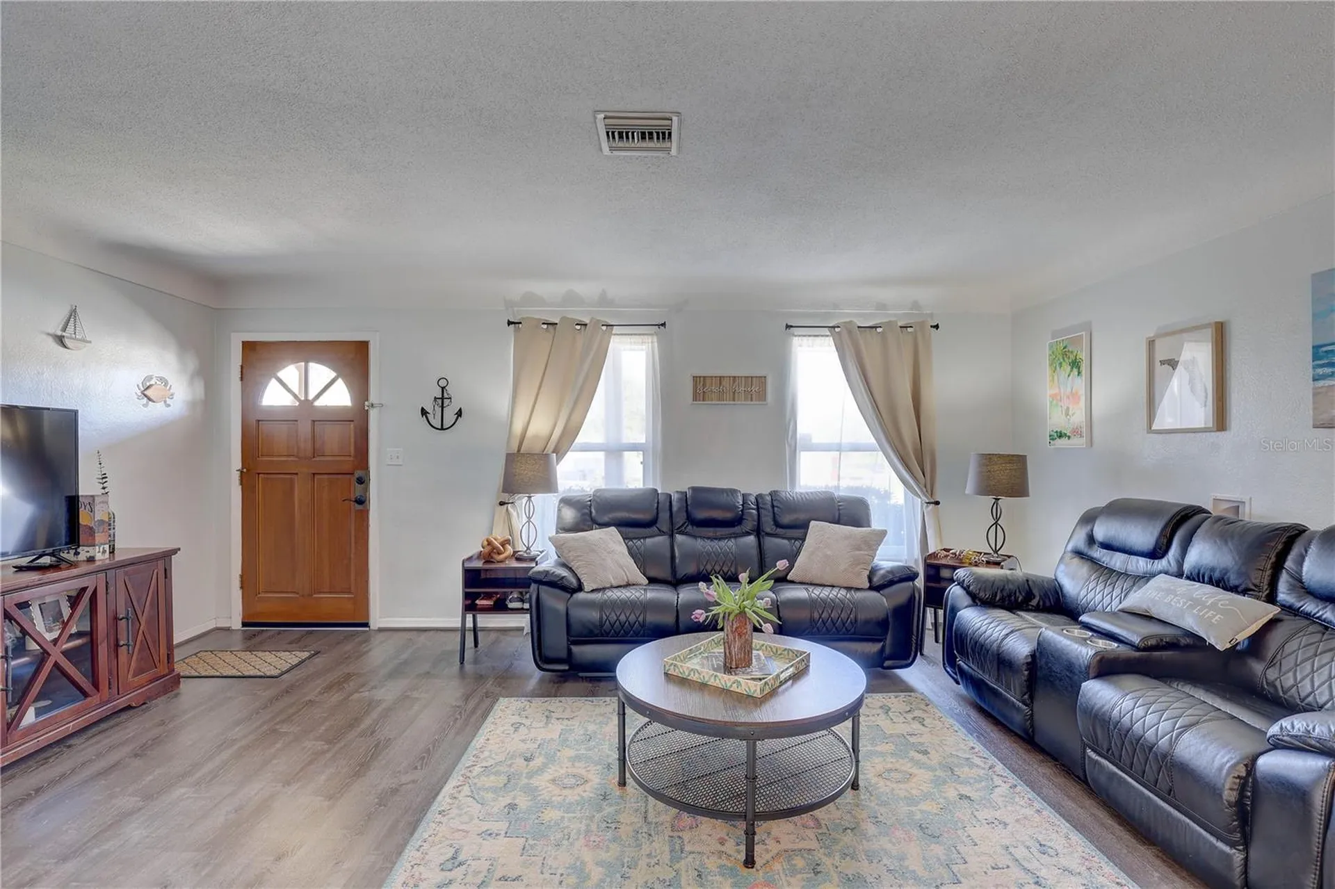 8497 137th Street Seminole FL 33776