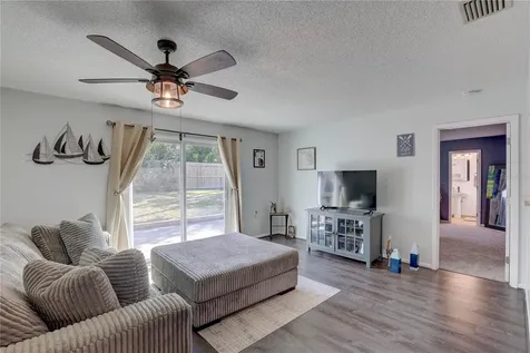 8497 137th Street Seminole FL 33776