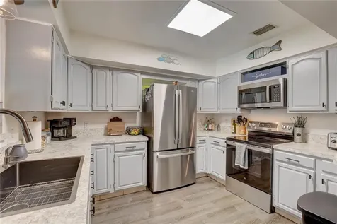 8497 137th Street Seminole FL 33776