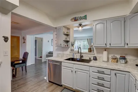 8497 137th Street Seminole FL 33776