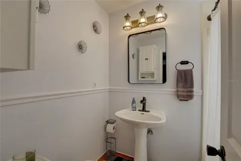 8497 137th Street Seminole FL 33776
