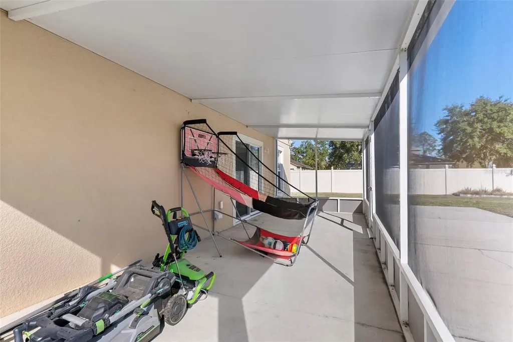7716 Park Hill Avenue Leesburg FL 34748