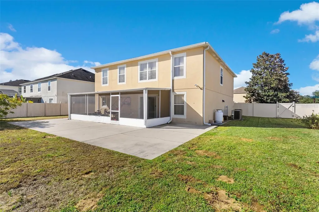 7716 Park Hill Avenue Leesburg FL 34748