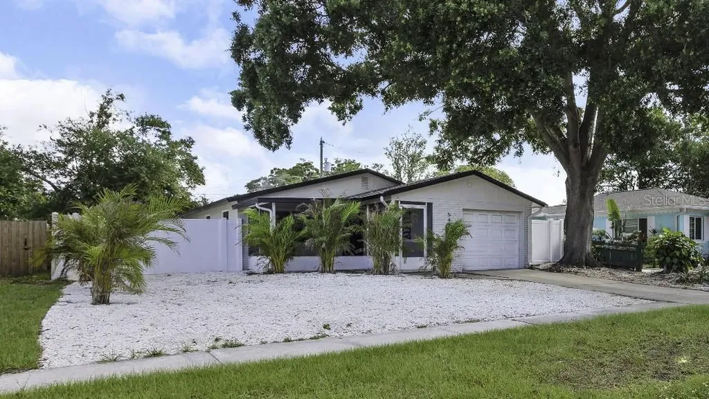 5413 15th Avenue S Gulfport FL 33707