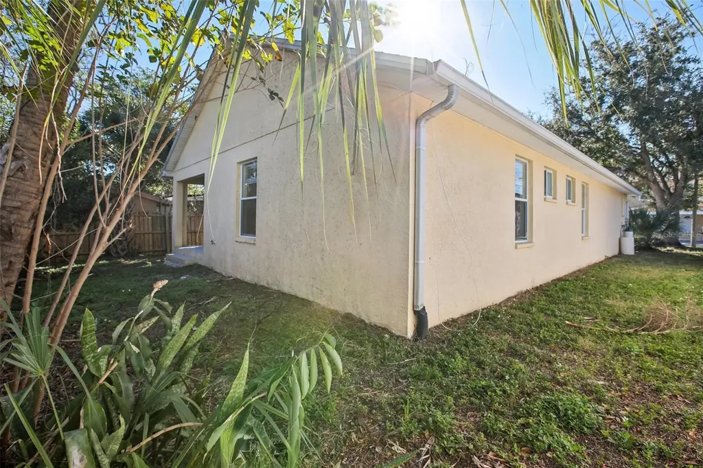 2719 W Union Street Tampa FL 33607