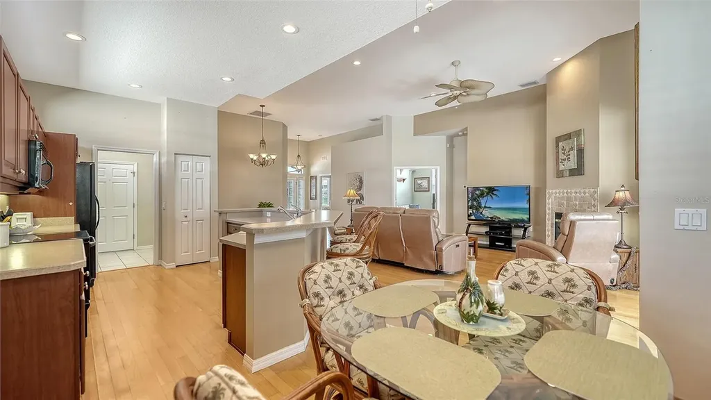 32 Tall Trees Court Sarasota FL 34232