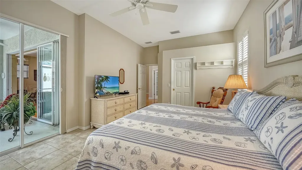 32 Tall Trees Court Sarasota FL 34232