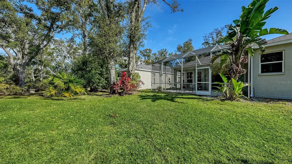 32 Tall Trees Court Sarasota FL 34232