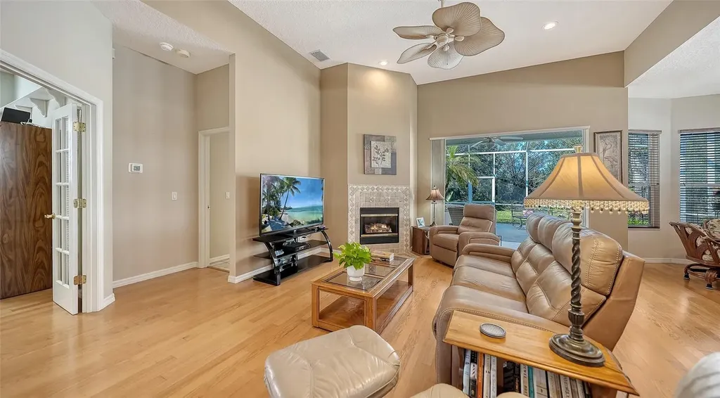 32 Tall Trees Court Sarasota FL 34232