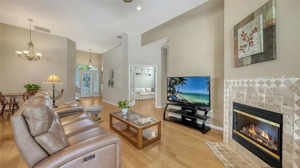 32 Tall Trees Court Sarasota FL 34232