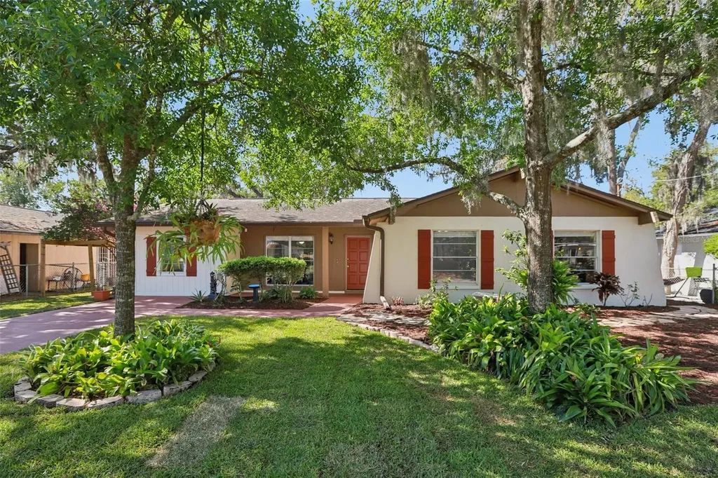 4905 E Okara Road Tampa FL 33617