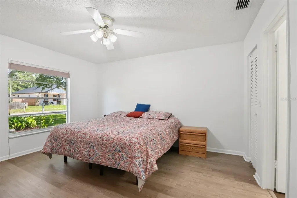 4905 E Okara Road Tampa FL 33617