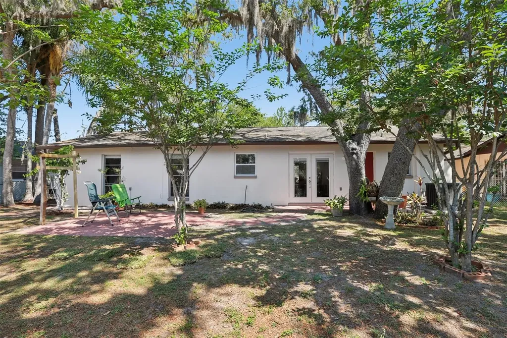 4905 E Okara Road Tampa FL 33617