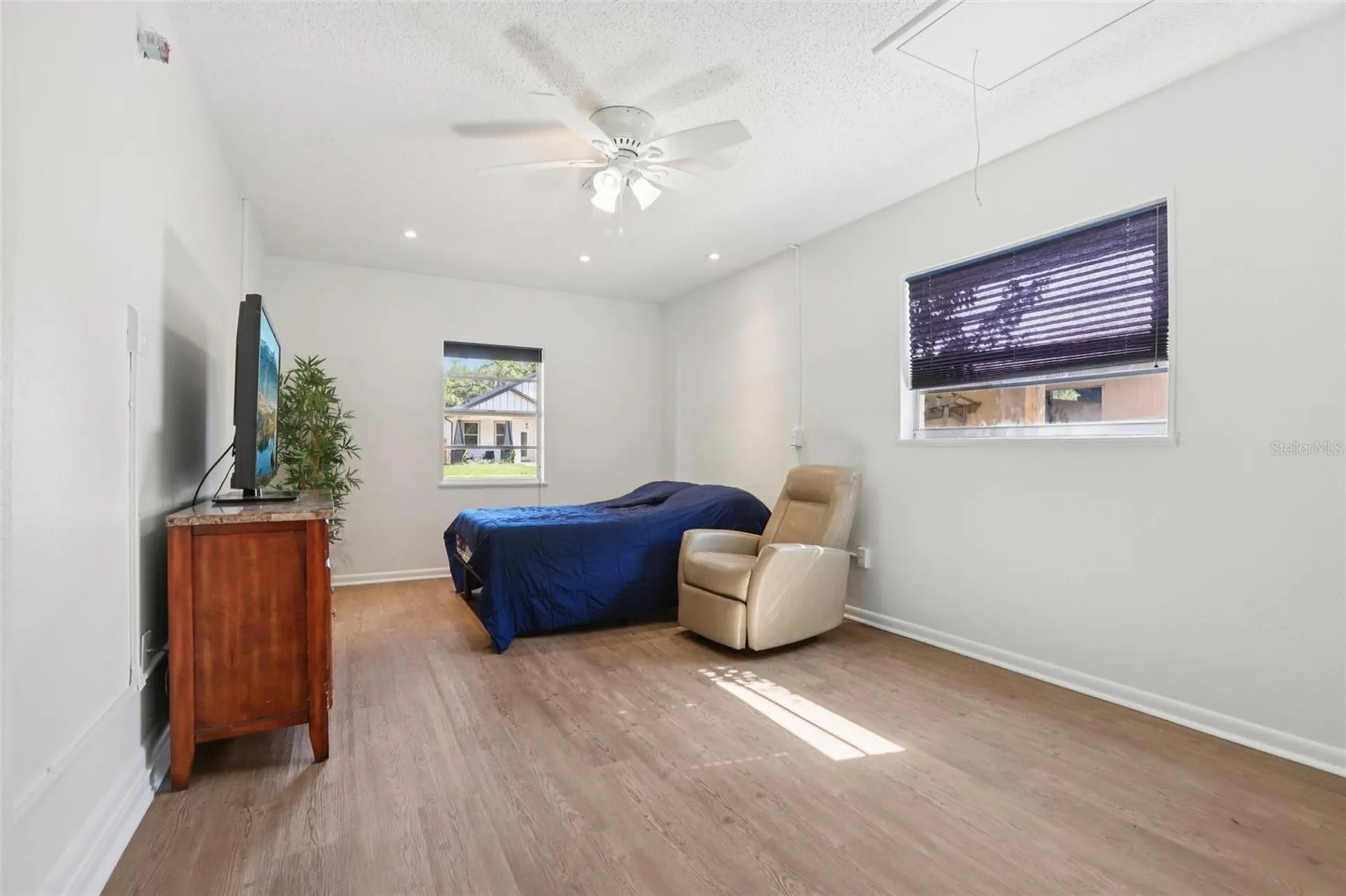 4905 E Okara Road Tampa FL 33617
