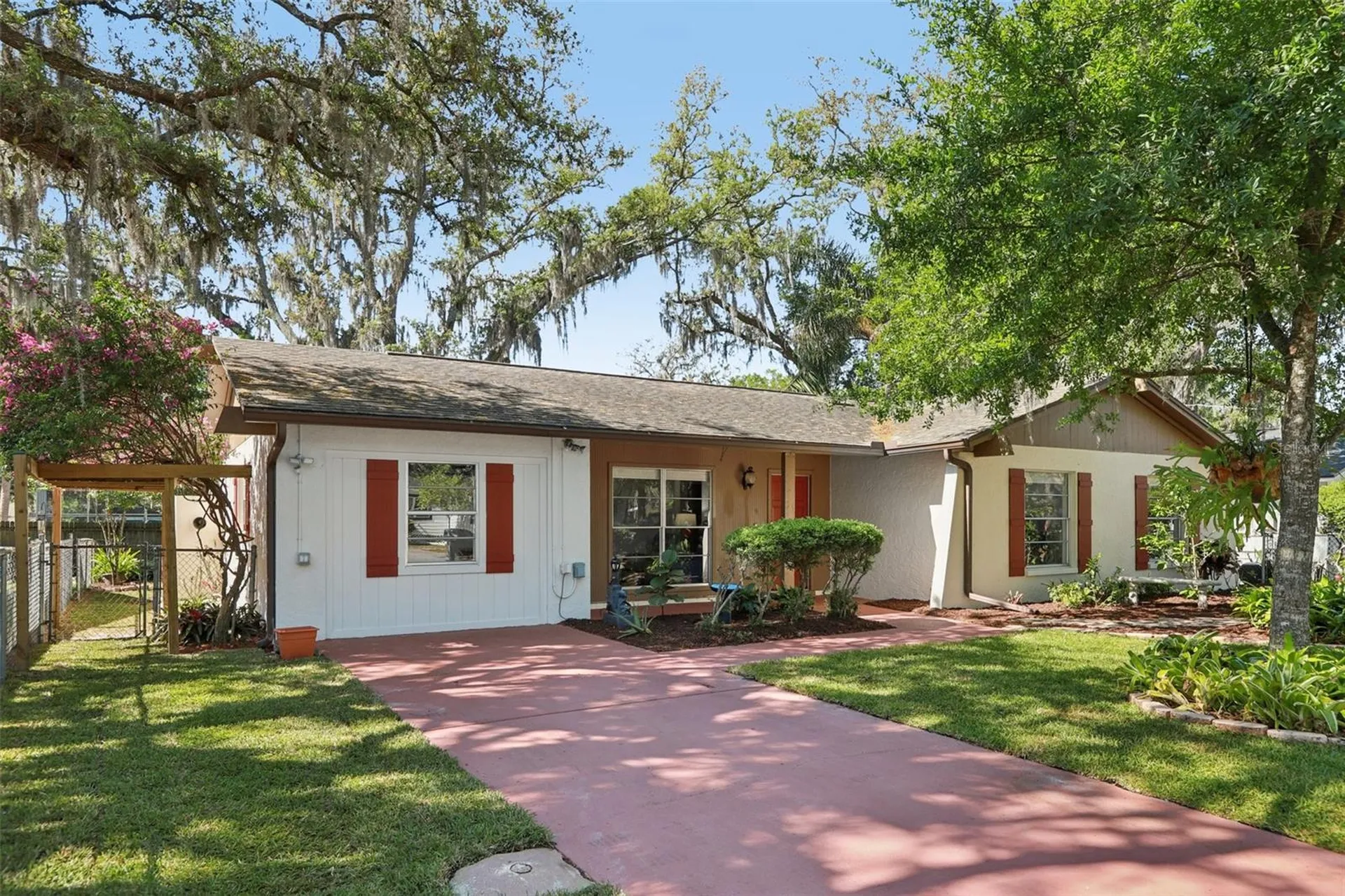 4905 E Okara Road Tampa FL 33617