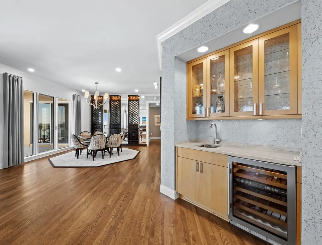 35 Watergate Drive Sarasota FL 34236