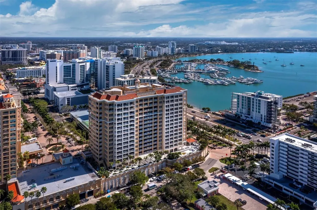 35 Watergate Drive Sarasota FL 34236