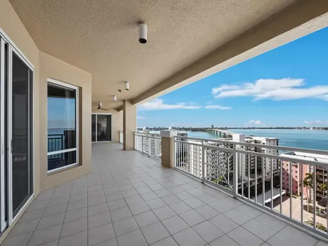 35 Watergate Drive Sarasota FL 34236
