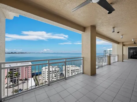 35 Watergate Drive Sarasota FL 34236