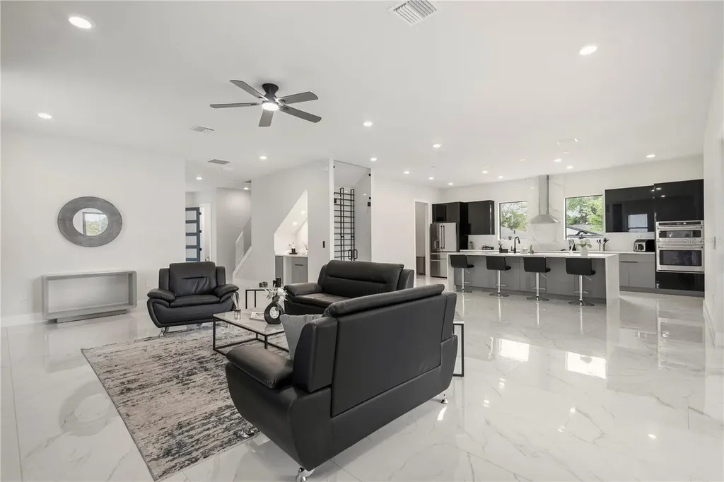 4716 W Euclid Avenue Tampa FL 33629