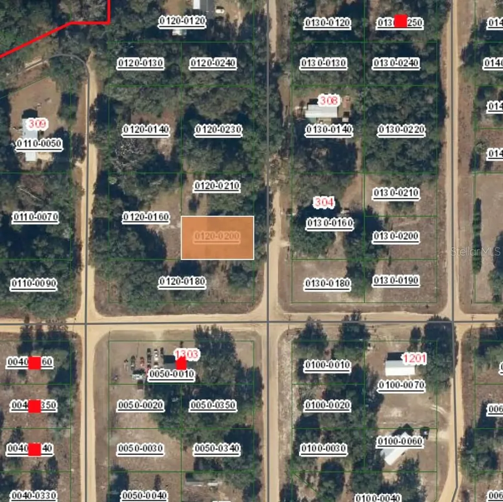 303 Milton Avenue Interlachen FL 32148