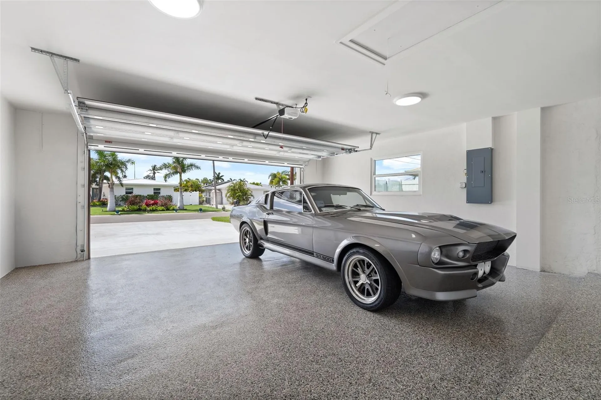 4119 Royal Palm Drive Bradenton FL 34210