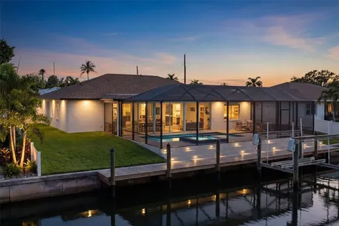 4119 Royal Palm Drive Bradenton FL 34210