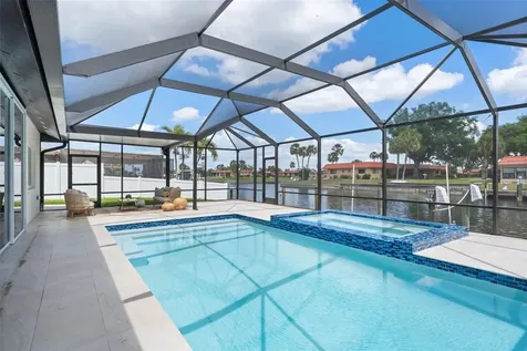 4119 Royal Palm Drive Bradenton FL 34210