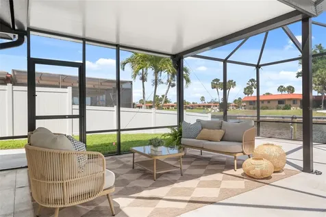 4119 Royal Palm Drive Bradenton FL 34210