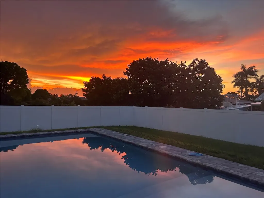 211 SW 47th Street Cape Coral FL 33914