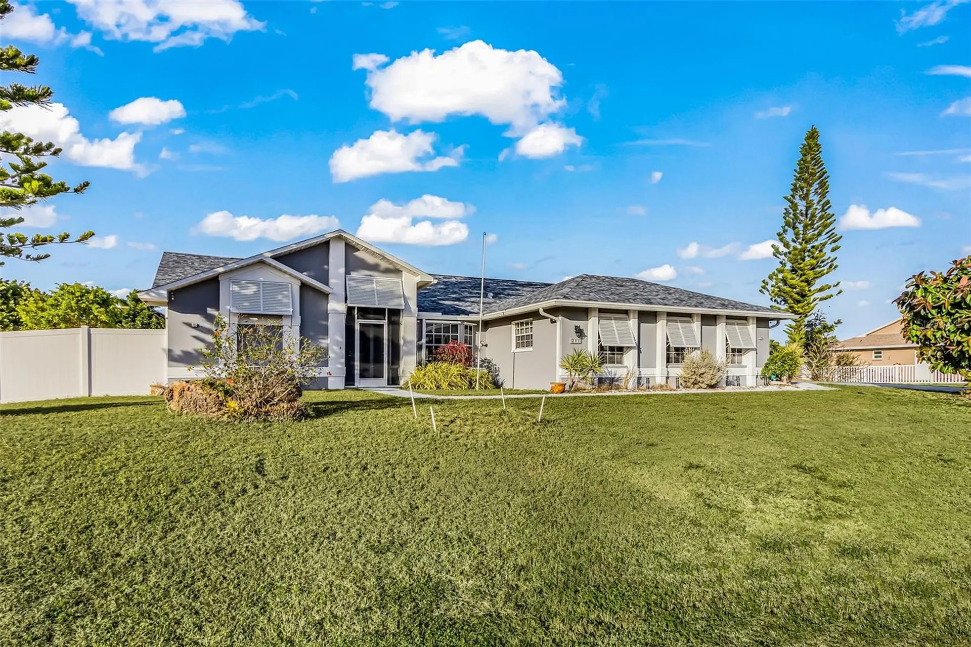 211 SW 47th Street Cape Coral FL 33914