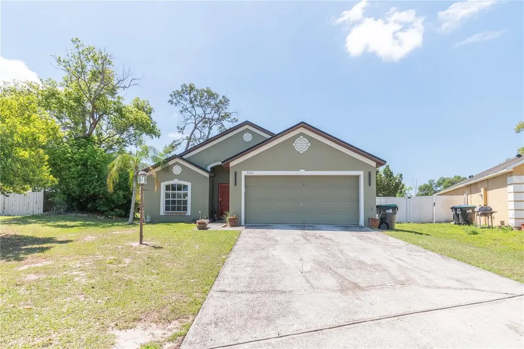 5501 Chatham Woods Court Orlando FL 32808