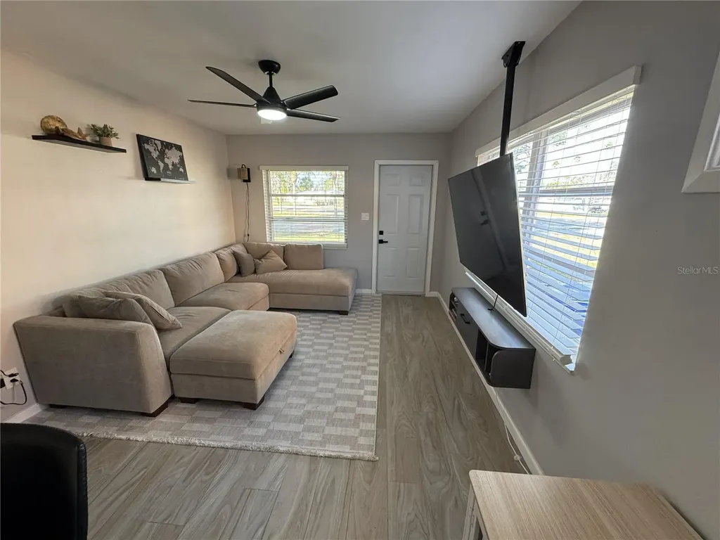 1863 Pasadena Drive Dunedin FL 34698