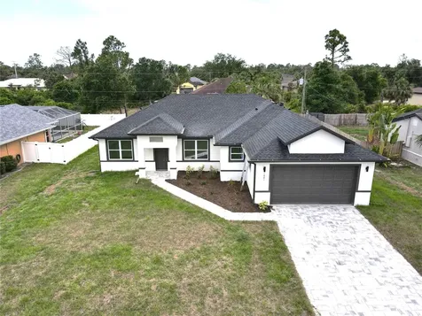 1081 Mccrory Street North Port FL 34286