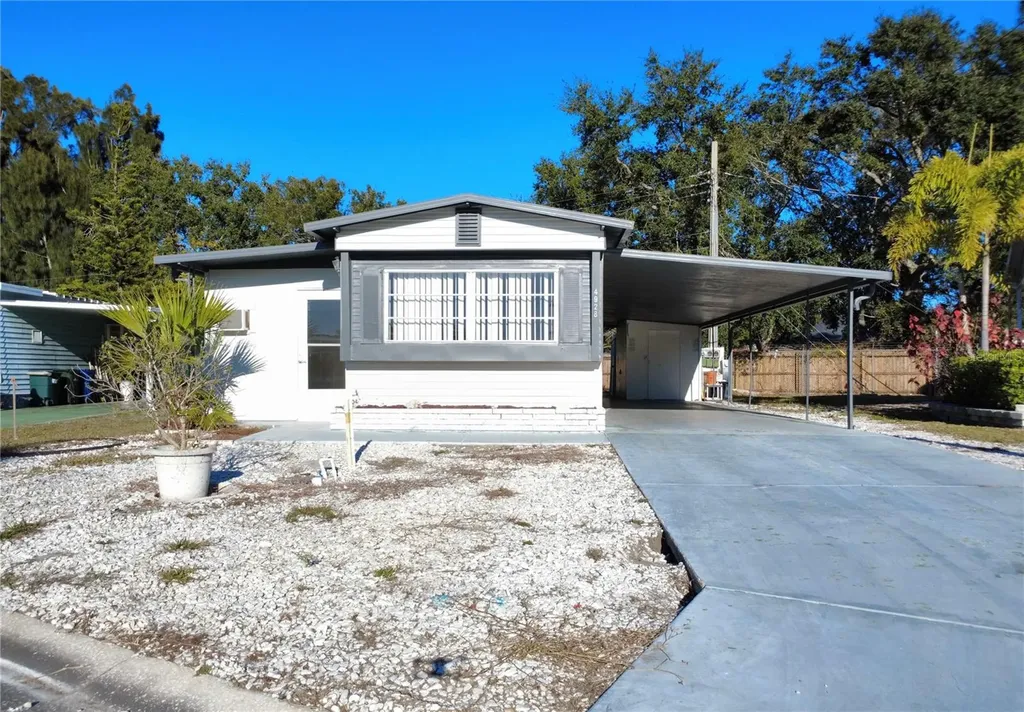4928 Desert Inn Avenue Sarasota FL 34234