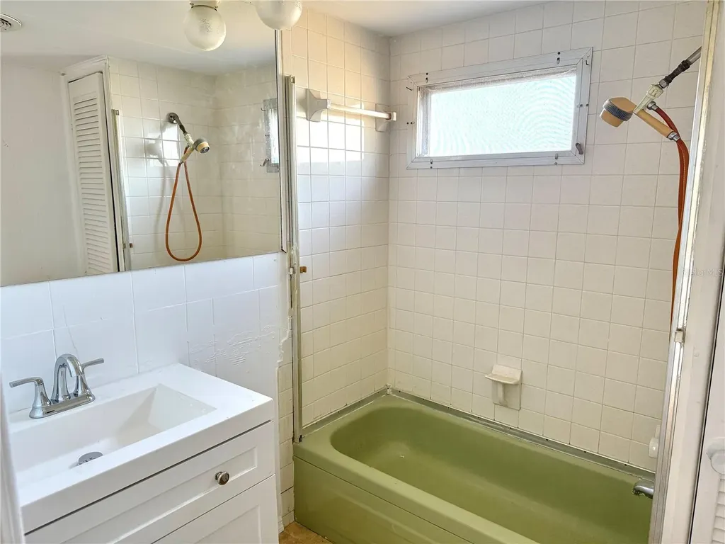 4928 Desert Inn Avenue Sarasota FL 34234