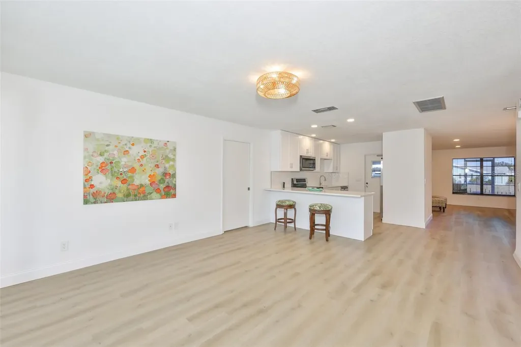 325 Green Manor Drive Sun City Center FL 33573