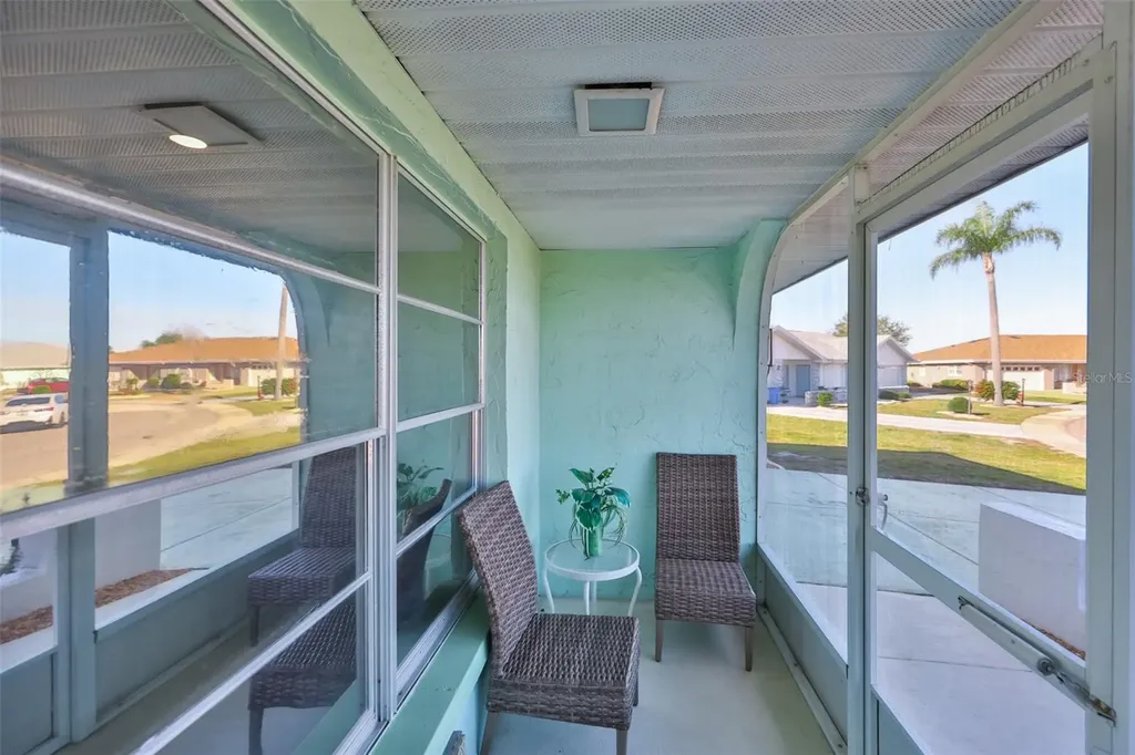 325 Green Manor Drive Sun City Center FL 33573