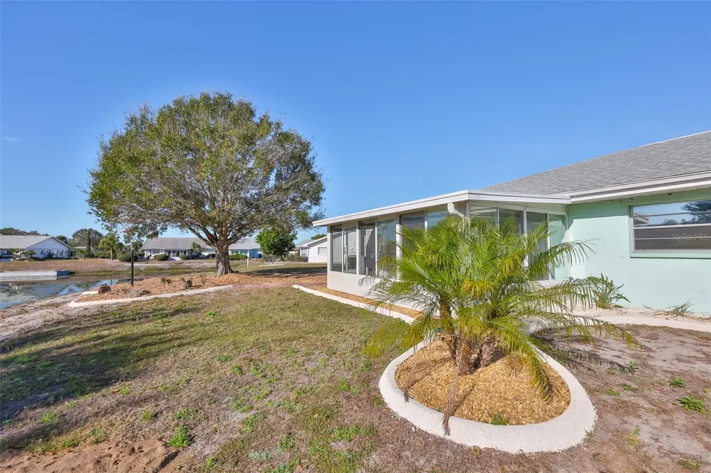 325 Green Manor Drive Sun City Center FL 33573